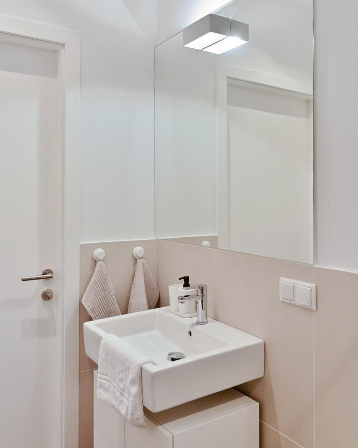Stylish & Modern Apartment - Private Garden & Free Parking Viena Exterior foto