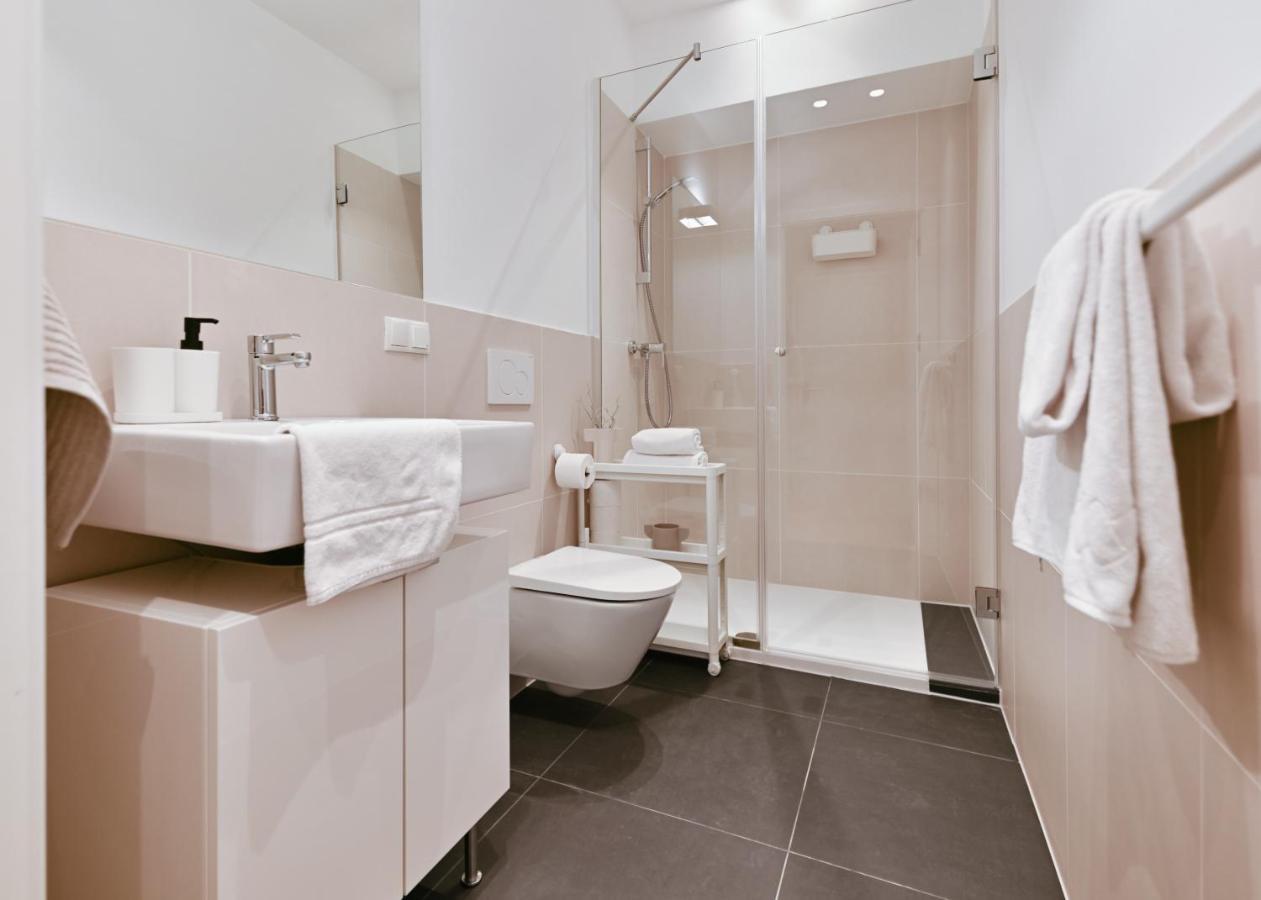 Stylish & Modern Apartment - Private Garden & Free Parking Viena Exterior foto
